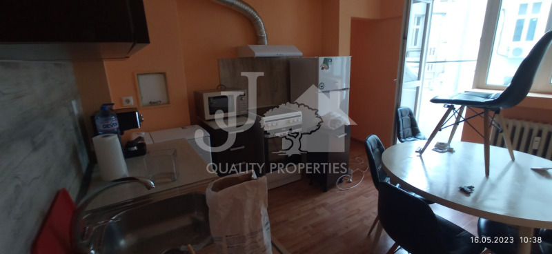 Zu vermieten  1 Schlafzimmer Sofia , Zentar , 75 qm | 51992758 - Bild [9]