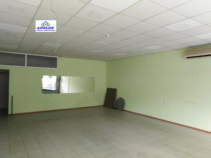 En renta  Comercio región Pazardzhik , Peshtera , 55 metros cuadrados | 33553256