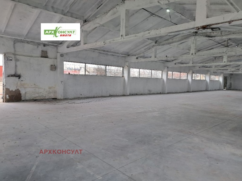 Дава под Наем СКЛАД в град София, с. Кривина - 500 кв.м / 1 800 € » 3 520.49 лв., АРХКОНСУЛТ