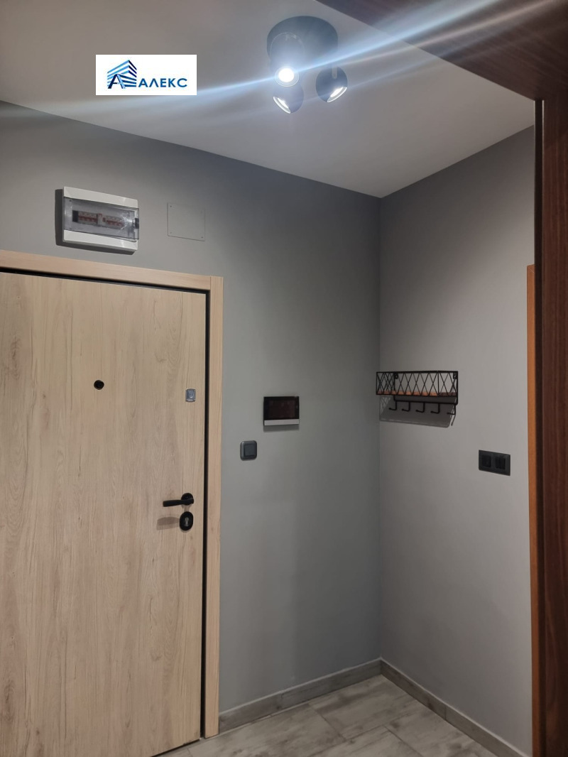De inchiriat  1 dormitor Plovdiv , Țentâr , 78 mp | 64509450 - imagine [13]