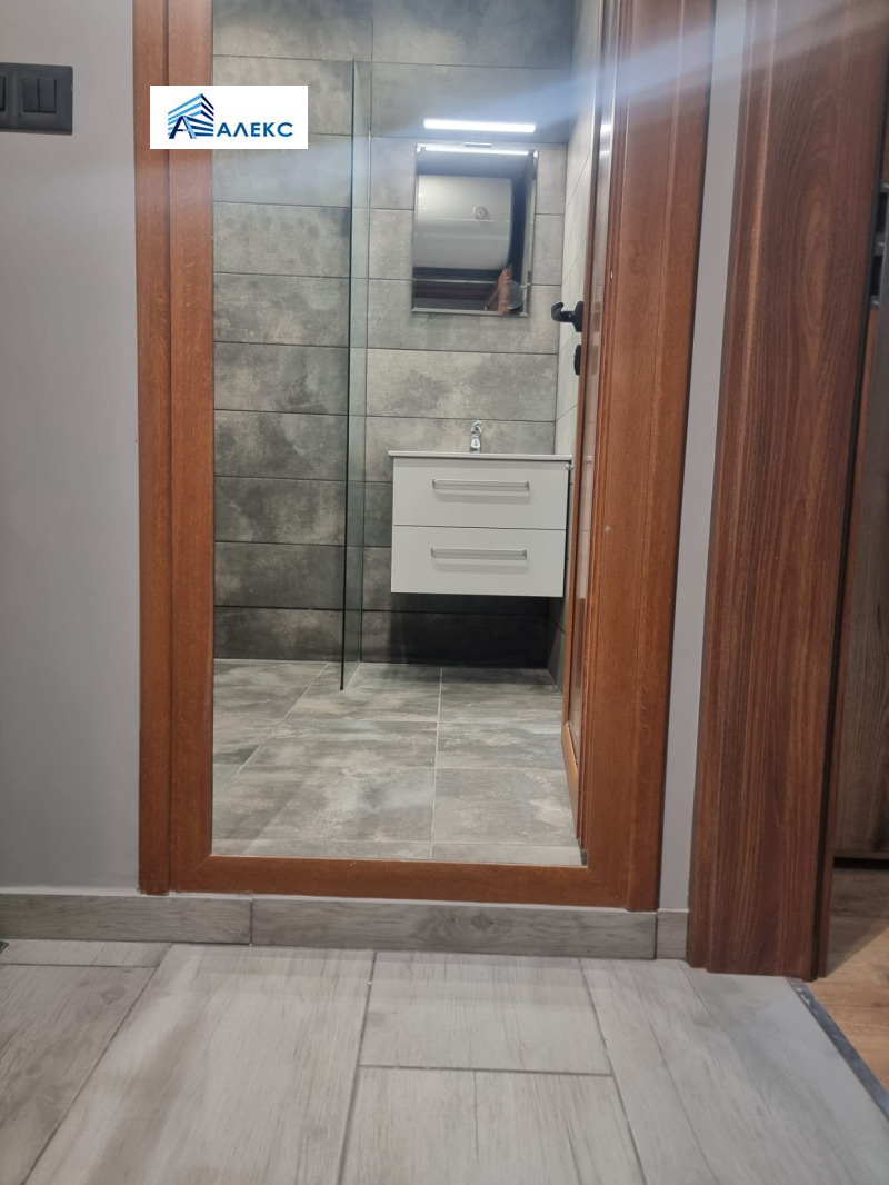 De inchiriat  1 dormitor Plovdiv , Țentâr , 78 mp | 64509450 - imagine [10]