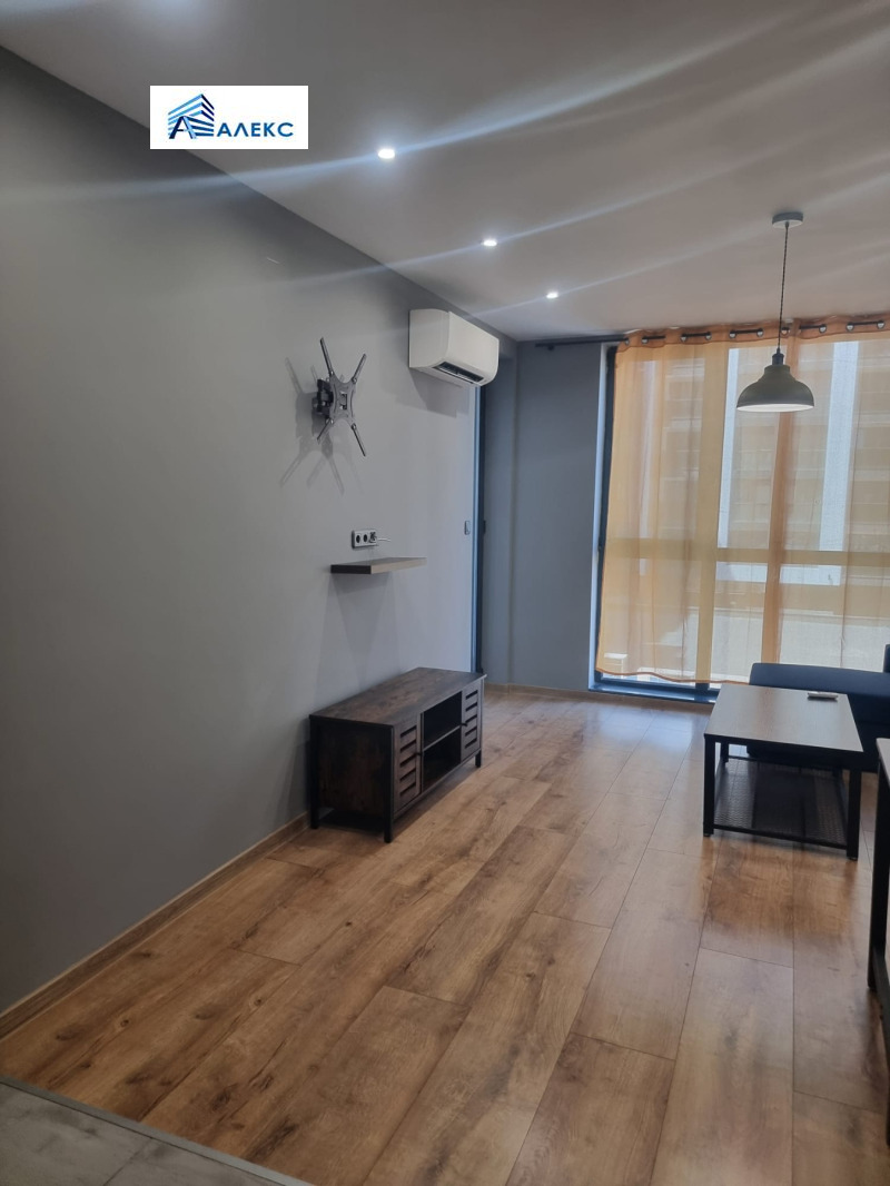 De inchiriat  1 dormitor Plovdiv , Țentâr , 78 mp | 64509450 - imagine [3]