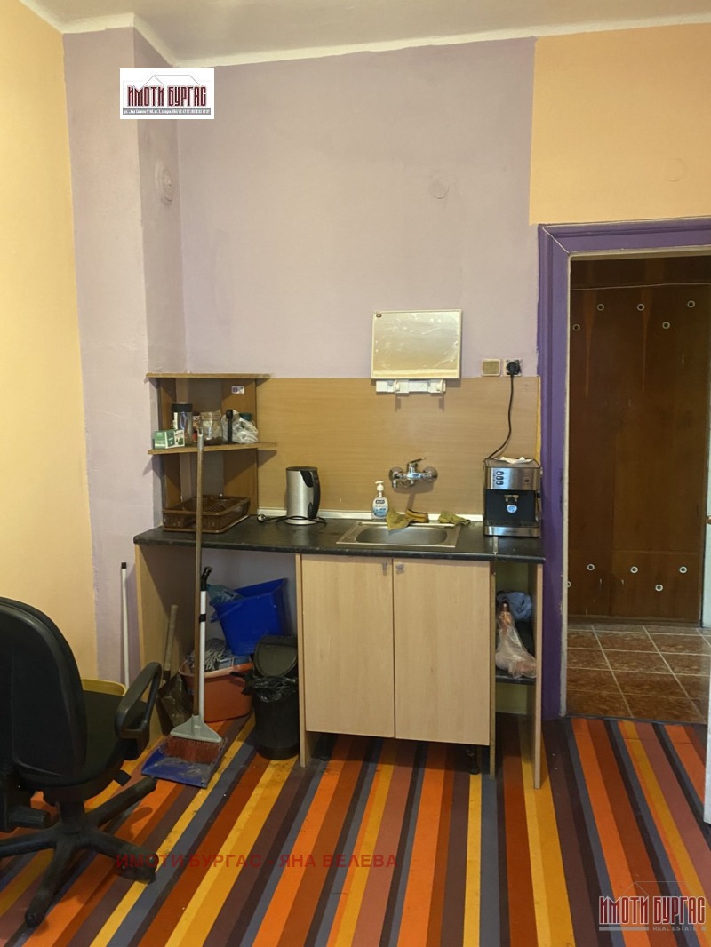 Дава под наем 3-СТАЕН, гр. Бургас, Център, снимка 3 - Апартаменти - 53350183