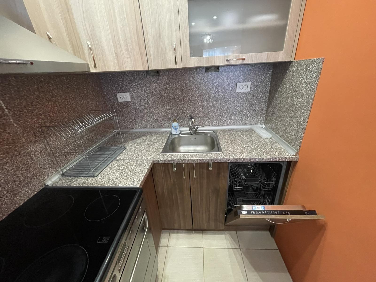 Дава под наем 2-СТАЕН, гр. София, Люлин - център