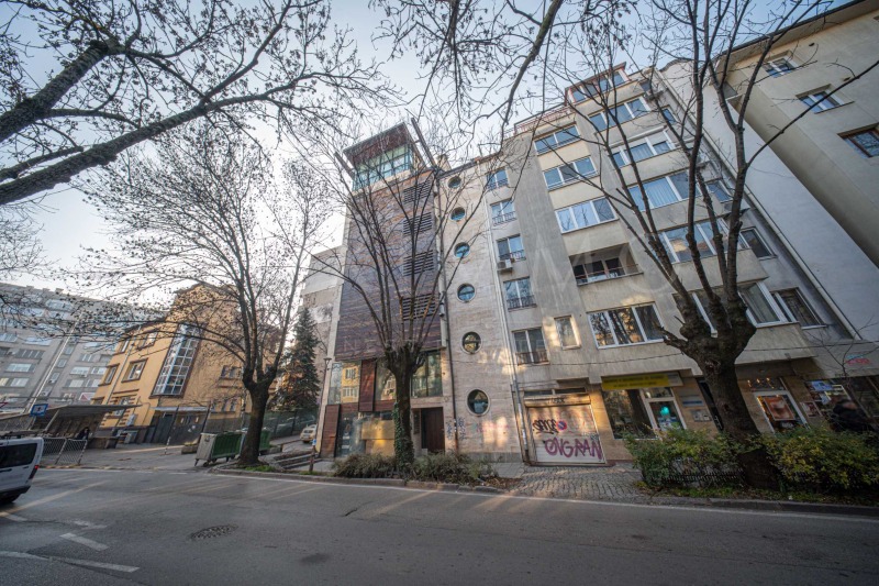 Дава под Наем ОФИС в град София, Оборище - 215 кв.м / 2 150 € » 4 205.03 лв., ЛУКСИММО