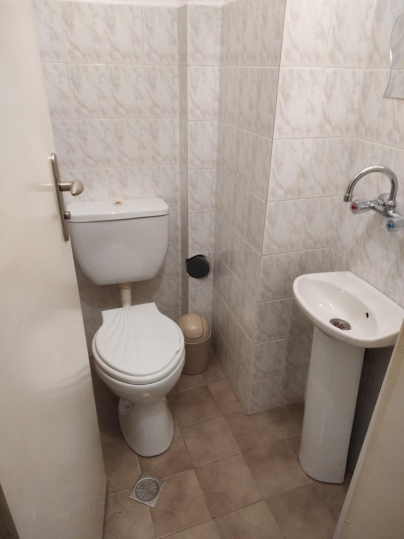 Дава под наем 3-СТАЕН, гр. София, Център, снимка 12 - Апартаменти - 52360961