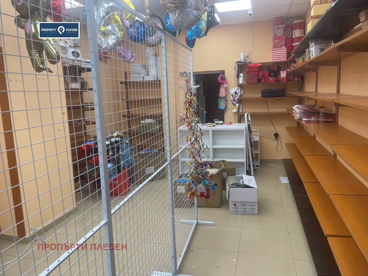 Дава под наем МАГАЗИН, гр. Плевен, Широк център, снимка 3 - Магазини - 53898850