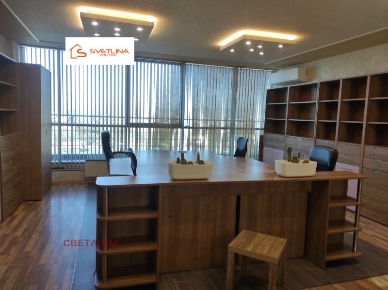 Дава под Наем ОФИС в град София, Враждебна - 327 кв.м / 1 980 € » 3 872.54 лв., СВЕТЛИНА