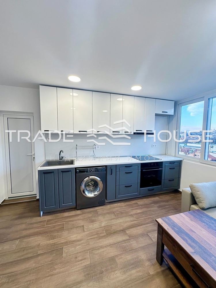 Дава под наем 2-СТАЕН, гр. Пловдив, Център