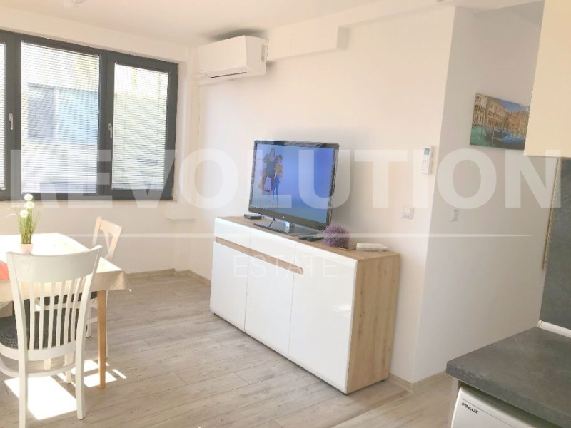 K pronájmu  2 ložnice Varna , Centar , 60 m2 | 31657553 - obraz [2]