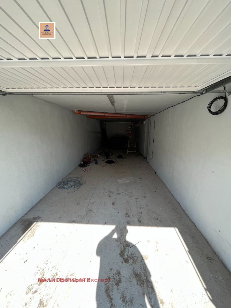 Do wynajęcia  Garaż Sofia , Krastowa wada , 27 mkw | 99920257 - obraz [2]