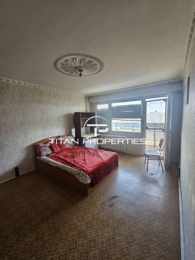 1 dormitor Slaveicov, Burgas 2