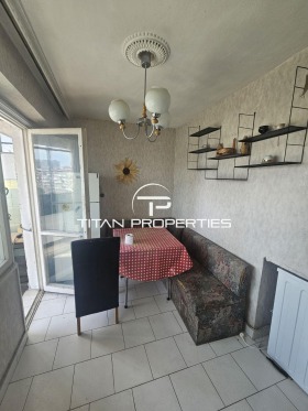 1 dormitor Slaveicov, Burgas 6