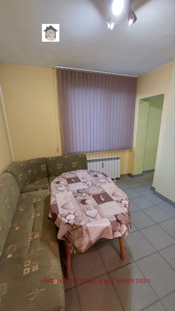 Дава под наем  2-стаен град Плевен , Идеален център , 70 кв.м | 99153343 - изображение [2]