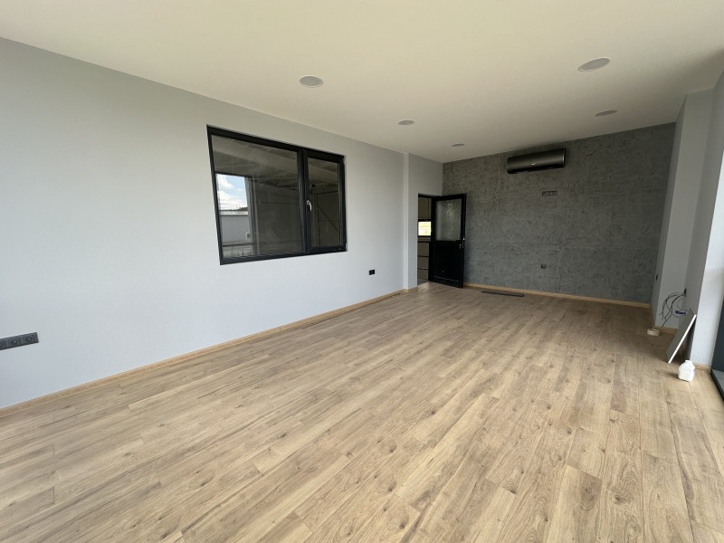 Дава под наем СКЛАД, гр. Шумен, Добруджански, снимка 7 - Складове - 53009728