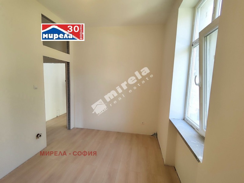 De inchiriat  1 dormitor Sofia , Țentâr , 73 mp | 28908567 - imagine [3]