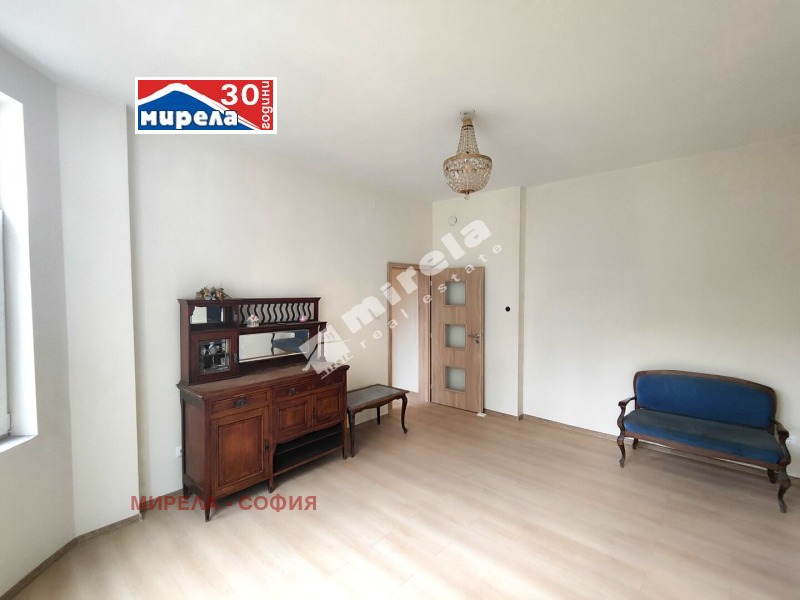 A louer  2 chambres Sofia , Tsentar , 73 m² | 68052065 - image [2]