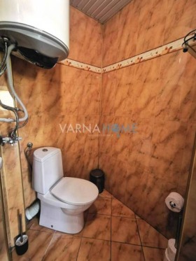 2 slaapkamers Ljatno kino Trakija, Varna 9