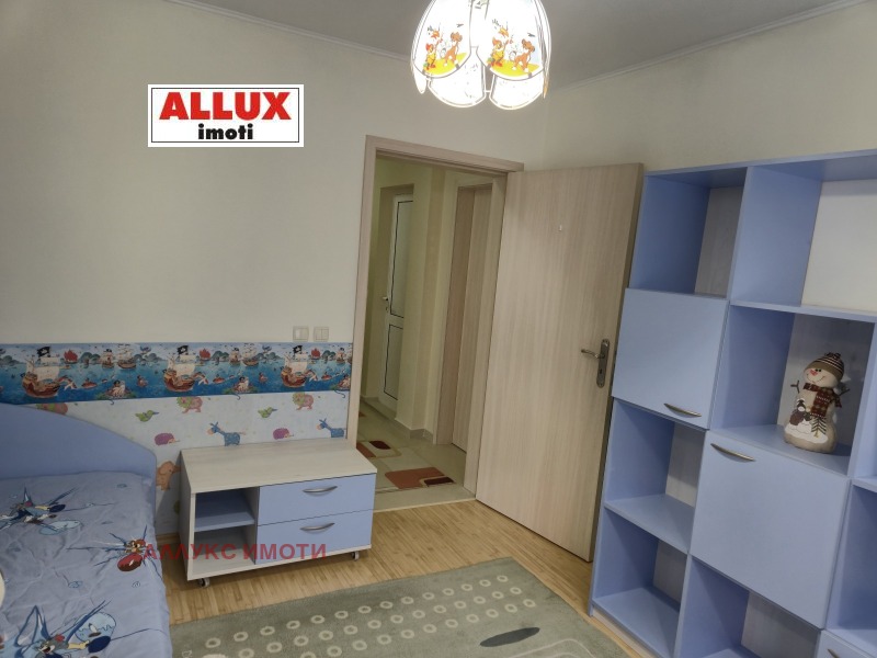 A louer  2 chambres Rouse , Yalta , 87 m² | 27617100 - image [11]