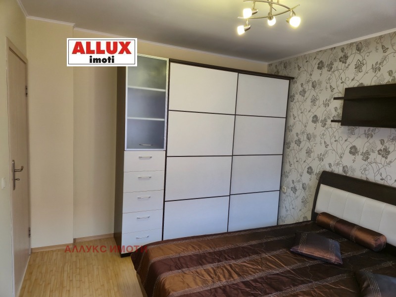 A louer  2 chambres Rouse , Yalta , 87 m² | 27617100 - image [9]