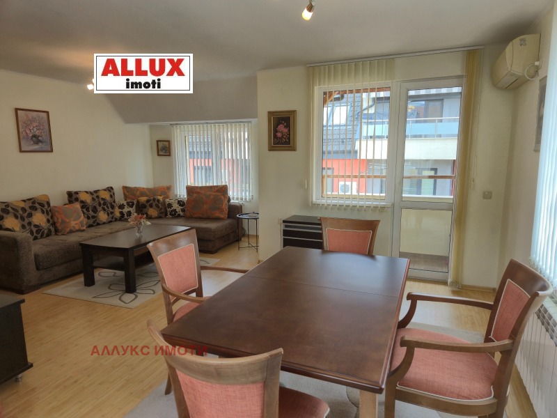 A louer  2 chambres Rouse , Yalta , 87 m² | 27617100