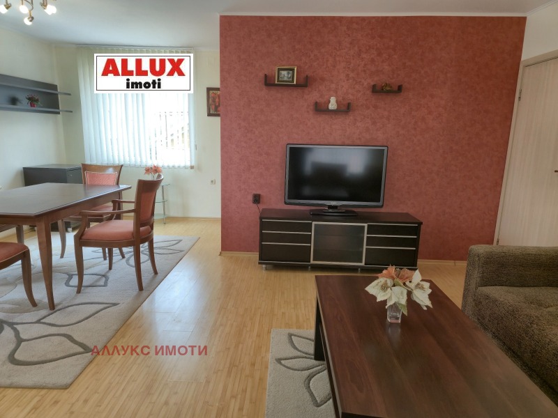 A louer  2 chambres Rouse , Yalta , 87 m² | 27617100 - image [6]