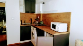 2-стаен град Варна, Гранд Мол 4