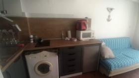 2-стаен град Варна, Гранд Мол 6