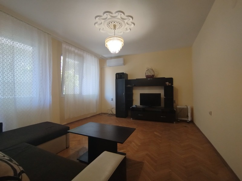En renta  1 dormitorio Ruse , Tsentar , 70 metros cuadrados | 35284322 - imagen [4]