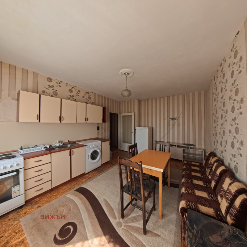 För uthyrning  1 sovrum Pernik , Iztok , 64 kvm | 57338673