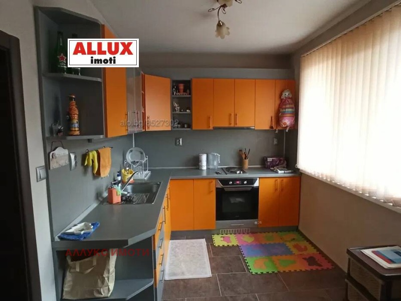 En renta  1 dormitorio Ruse , Zdravets , 75 metros cuadrados | 53521218