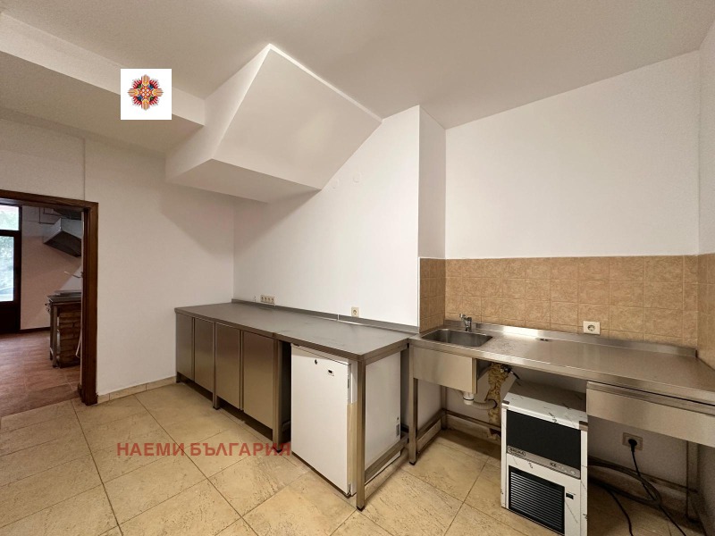 Дава под наем ЗАВЕДЕНИЕ, гр. Разлог, област Благоевград, снимка 14 - Заведения - 52195984