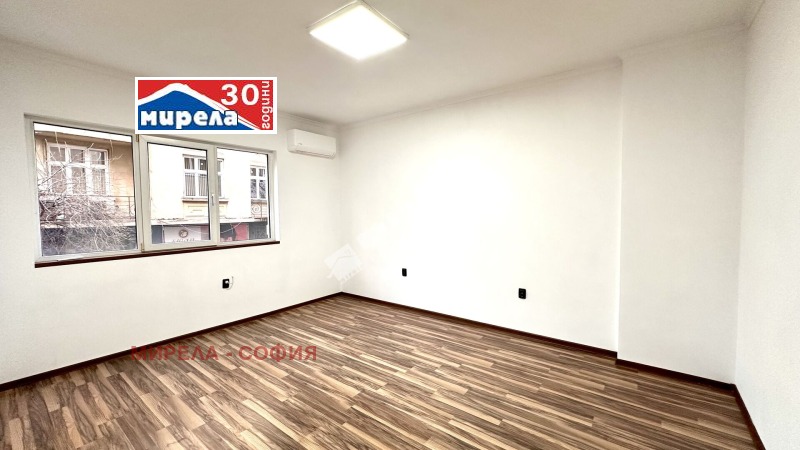 Дава под наем  Офис град София , Център , 100 кв.м | 41926737
