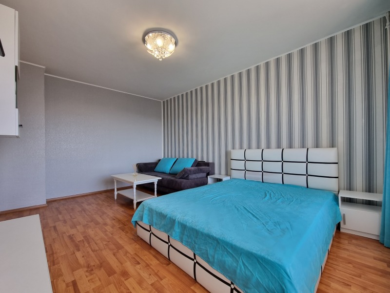 De inchiriat  Studio Sofia , Nadejda 1 , 48 mp | 74793666