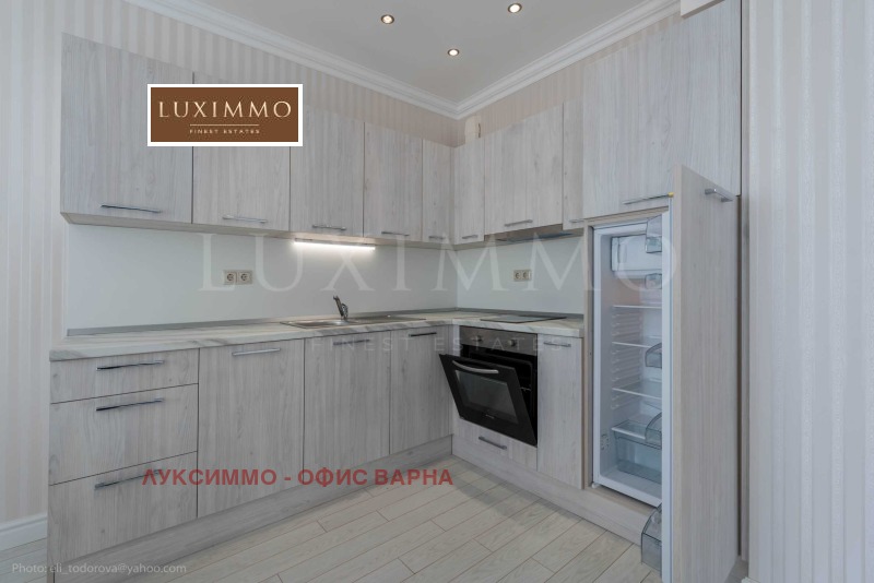 Дава под наем  4-стаен град Варна , м-т Ален мак , 230 кв.м | 92594919 - изображение [12]