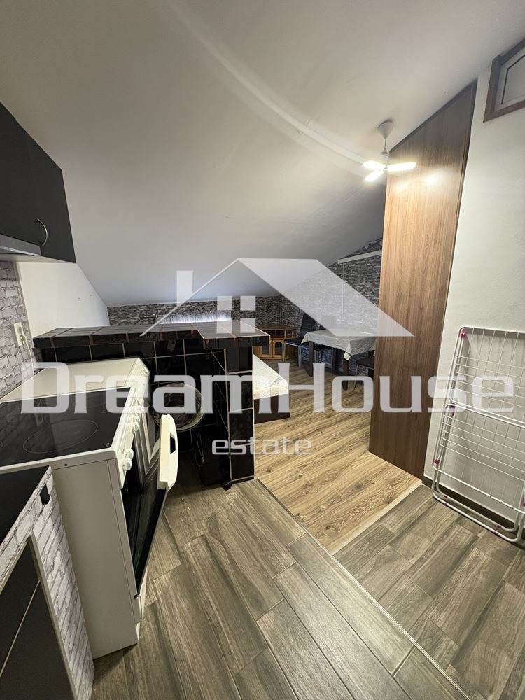 En renta  Ático Plovdiv , Kyuchuk Parizh , 35 metros cuadrados | 41581168 - imagen [6]