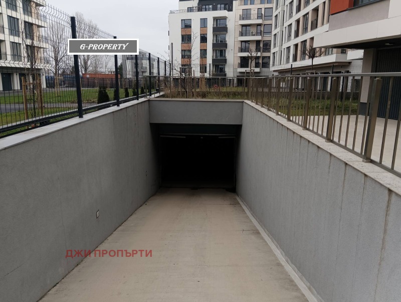 Дава под наем ГАРАЖ, ПАРКОМЯСТО, гр. София, Малинова долина, снимка 2 - Гаражи и паркоместа - 53073926