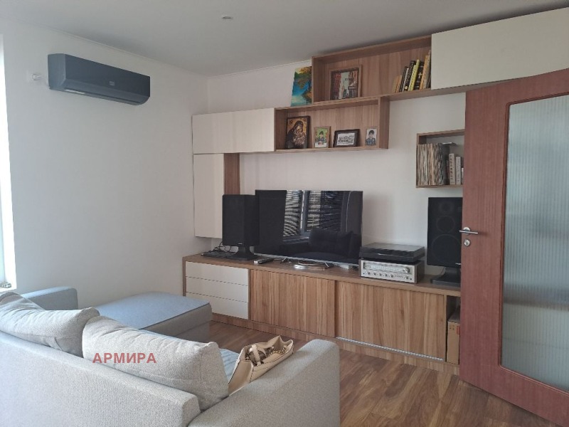 De inchiriat  1 dormitor Sofia , Bâcston , 55 mp | 53354154