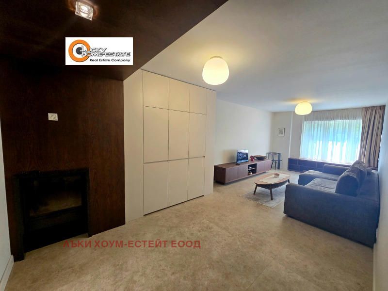 Дава под наем  2-стаен град София , Център , 100 кв.м | 81464300