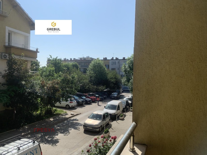 Дава под наем  2-стаен град София , Изток , 82 кв.м | 46992924 - изображение [12]