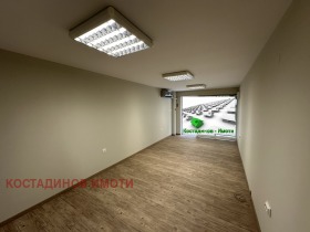 Escritório Karchiiaka, Plovdiv 3