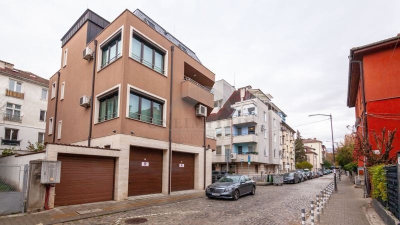 Da affittare  Casa Sofia , Iavorov , 647 mq | 50815606 - Immagine [2]