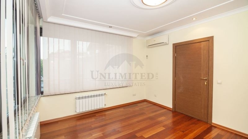 Da affittare  Casa Sofia , Iavorov , 647 mq | 50815606 - Immagine [13]