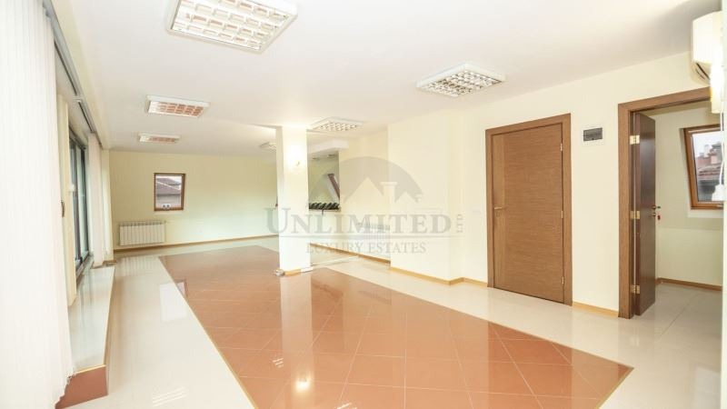 Da affittare  Casa Sofia , Iavorov , 647 mq | 50815606 - Immagine [11]