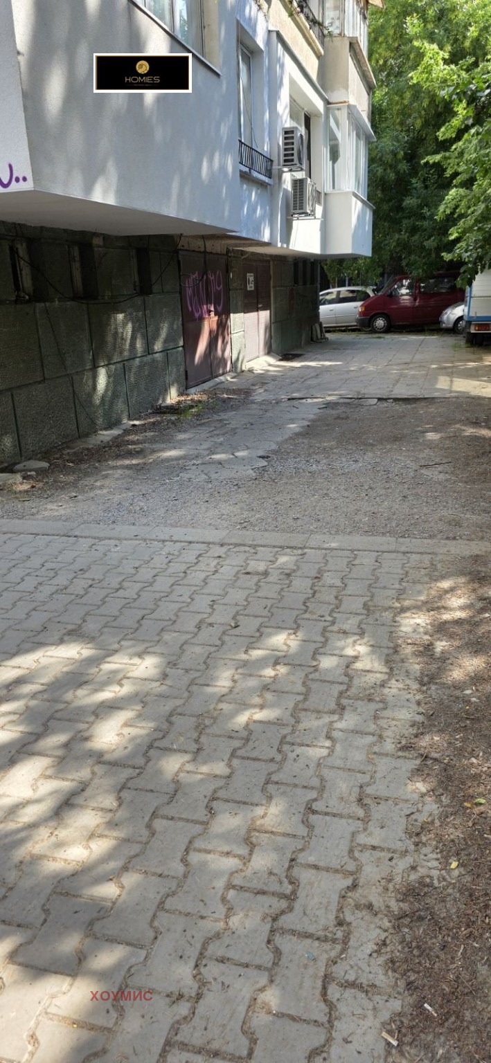 Дава под наем ГАРАЖ, ПАРКОМЯСТО, гр. София, Стрелбище, снимка 2 - Гаражи и паркоместа - 54763029