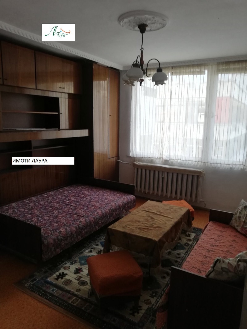 В аренду  1 спальня Шумен , Център , 75 кв.м | 37165630