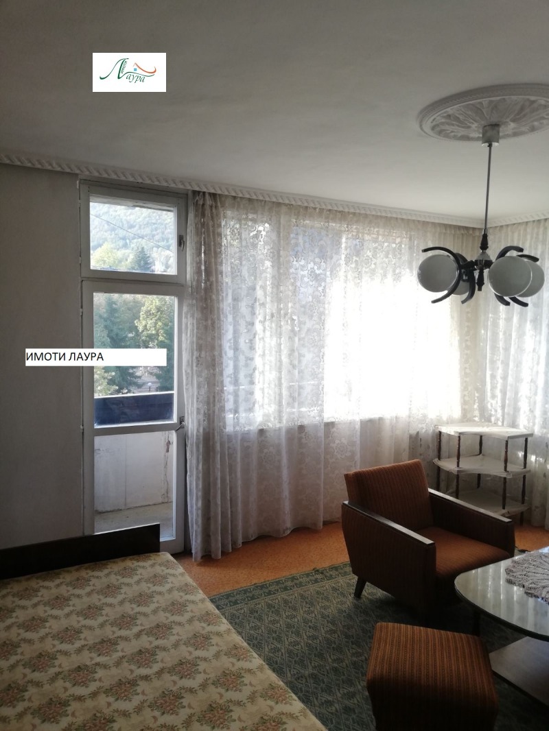 De inchiriat  1 dormitor Șumen , Țentâr , 75 mp | 37165630 - imagine [2]