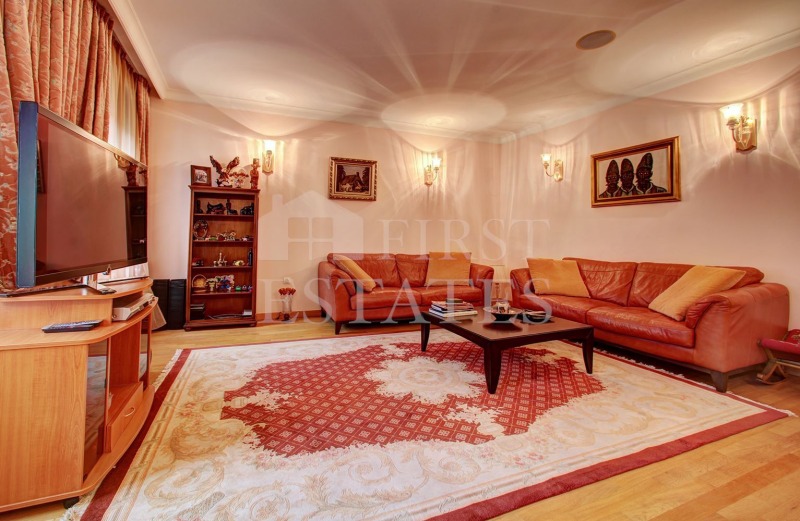 Kiralık  3 yatak odası Sofia , Centar , 195 metrekare | 11080840 - görüntü [2]