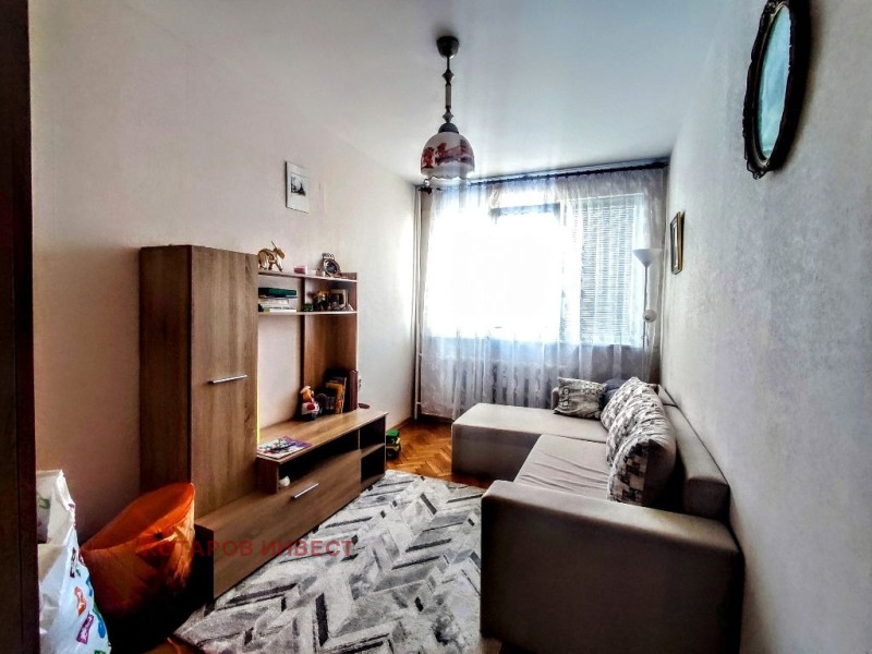Дава под нем  Многостаен, град София, Люлин 10 •  650 € • ID 91119029 — holmes.bg - [1] 