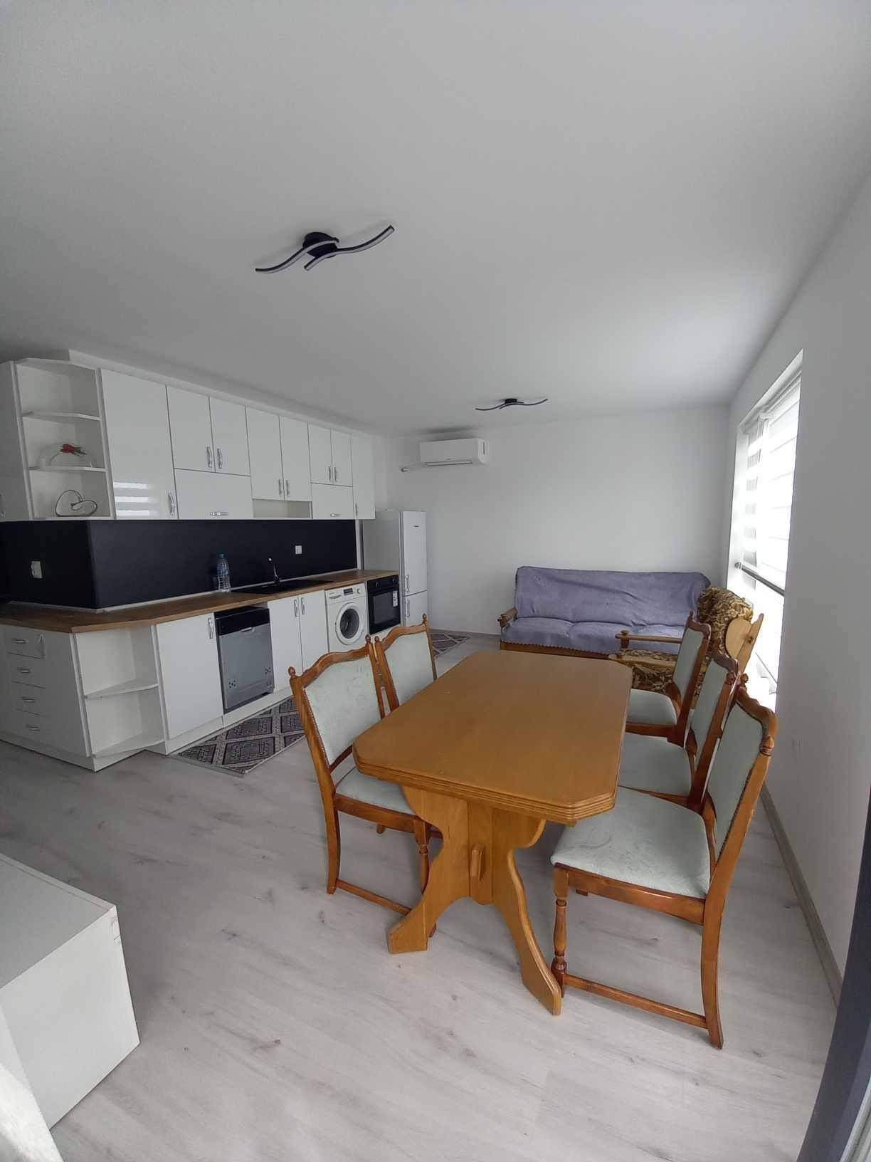 Дава под наем 3-СТАЕН, гр. Варна, Левски 1